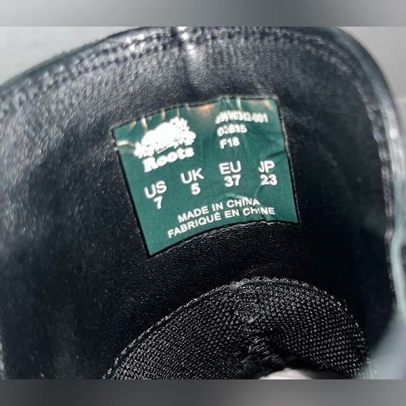 ROOTS JUNCTION CHELSEA LEATHER BOOTS WOMENS Sz 7 BLACK COLOR - Picture 13 of 17